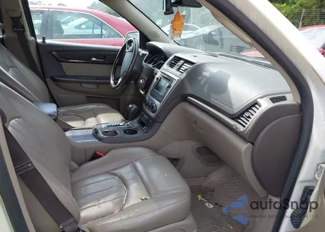 2014 GMC Acadia Denali z USA, uszkodzony, nr VIN 1GKKRTKD1EJ141312